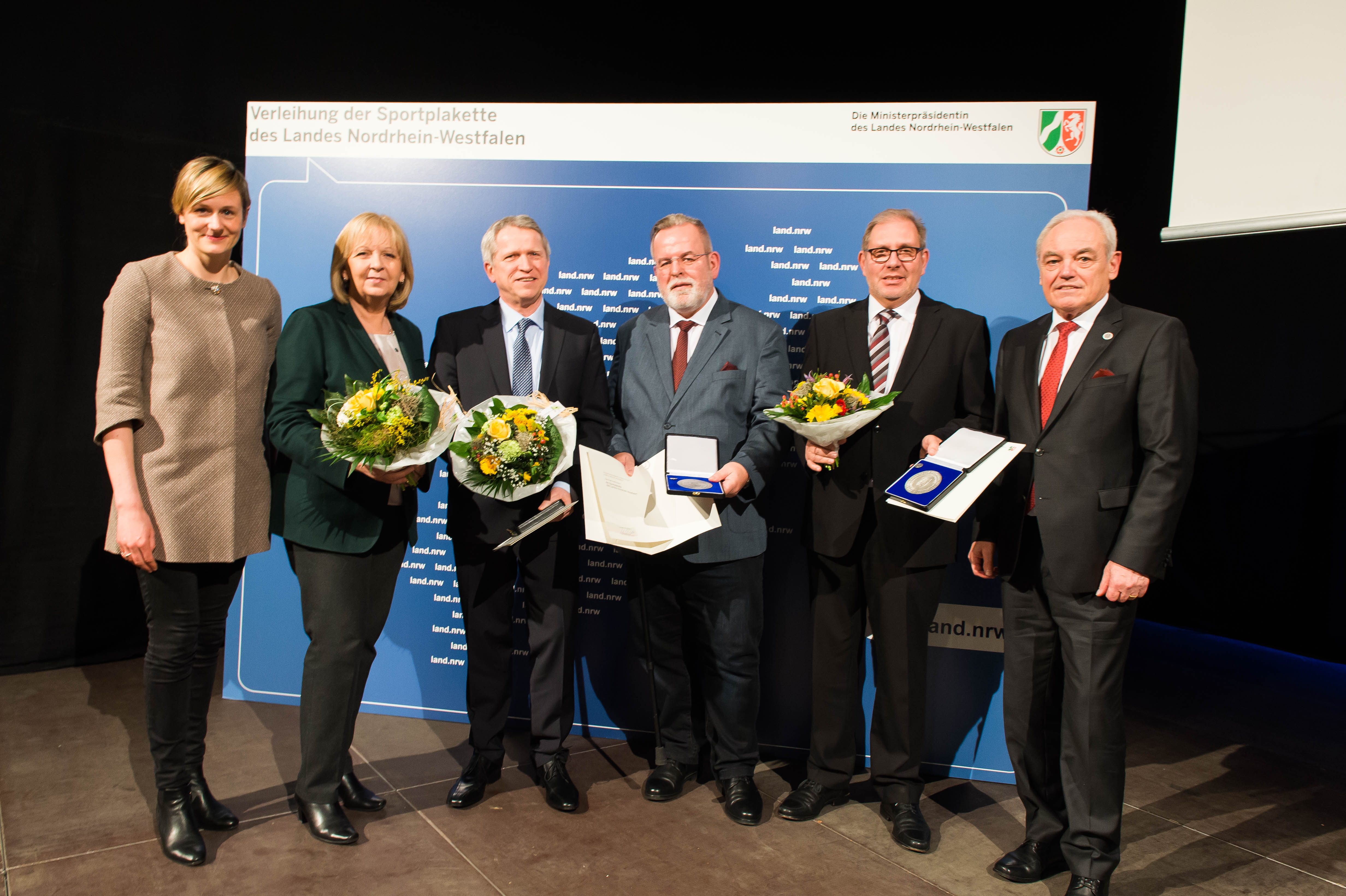 Helmut Biermann awarded with 'Sportplakette'