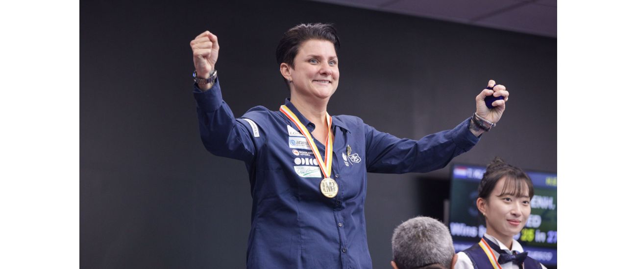 THE QUEEN IS BACK ON THE THRONE. 6TH WORLD TITLE FOR THERESE KLOMPENHOUWER.
