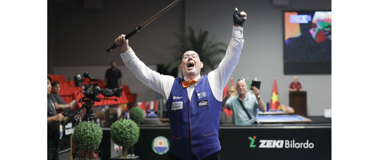 ALL-EUROPEAN PODIUM IN ANKARA: RENE DERICKS (NL) TAKES THE ARTISTIC WORLD GOLD